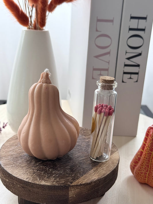 Vela en forma de calabaza decorativa