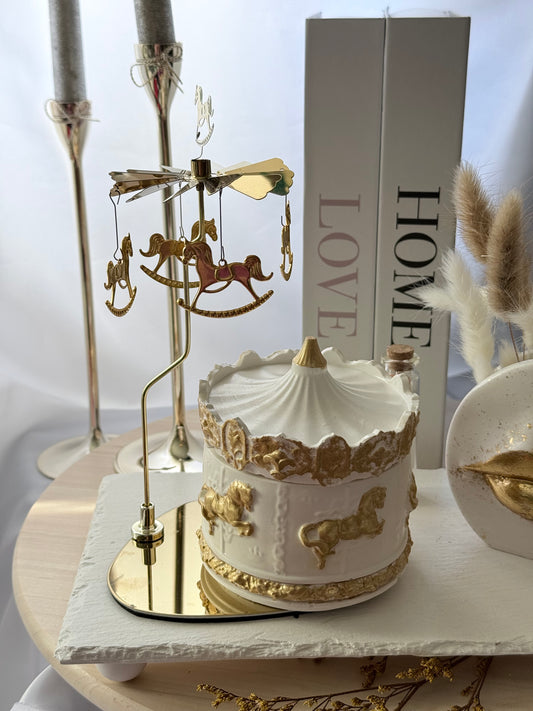 Vela Artesanal Carrusel Dorado – Un Detalle Único y Atemporal