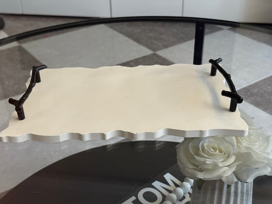 Bandeja Orgánica con Asas Metálicas Negras