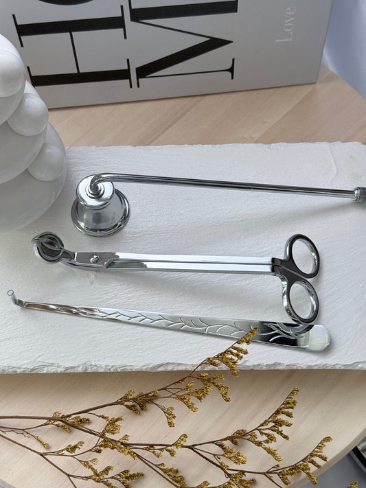 Set plateado de herramientas para el cuidado de velas