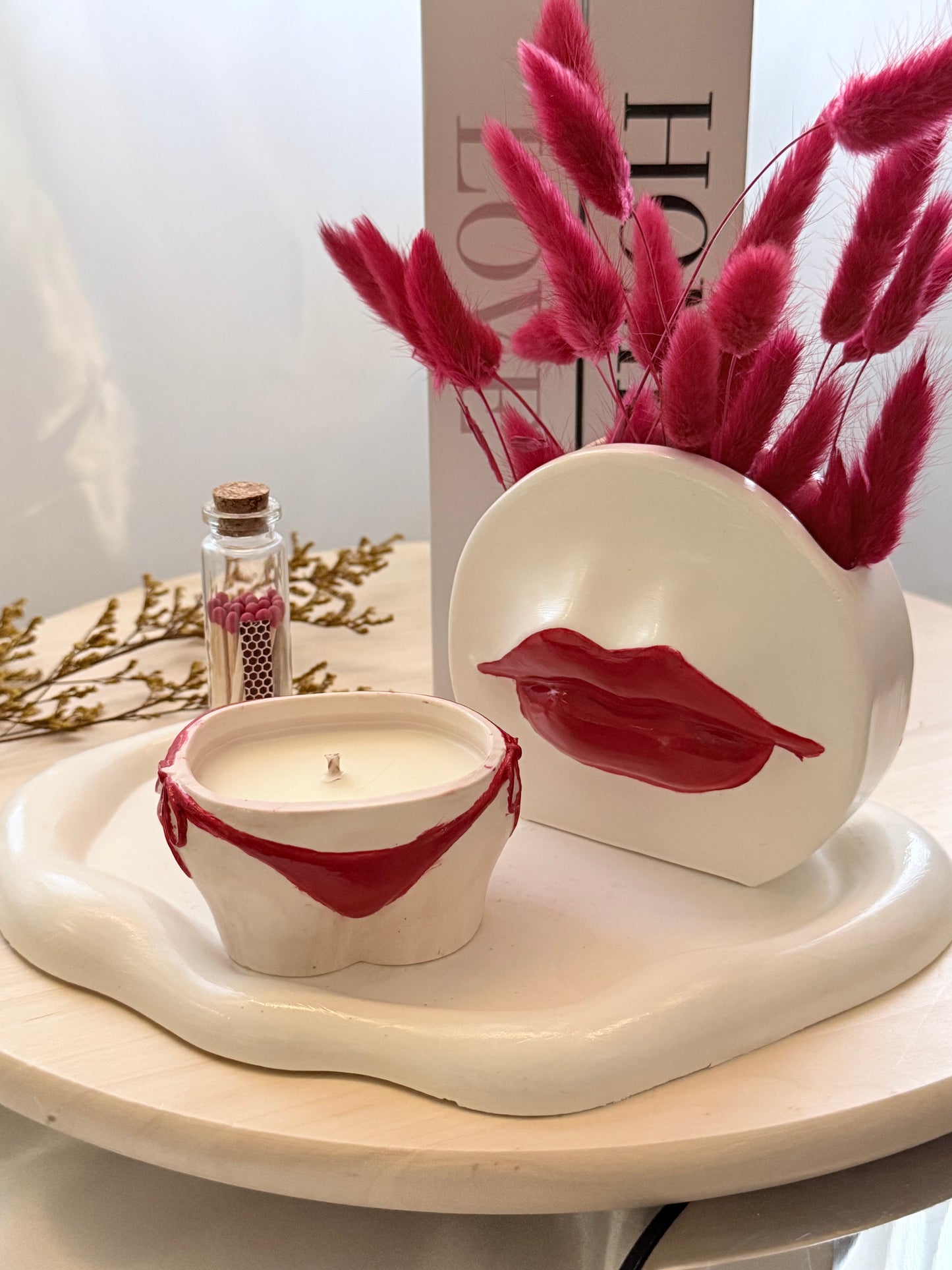 Vela artesanal “Besos de Frambuesa”