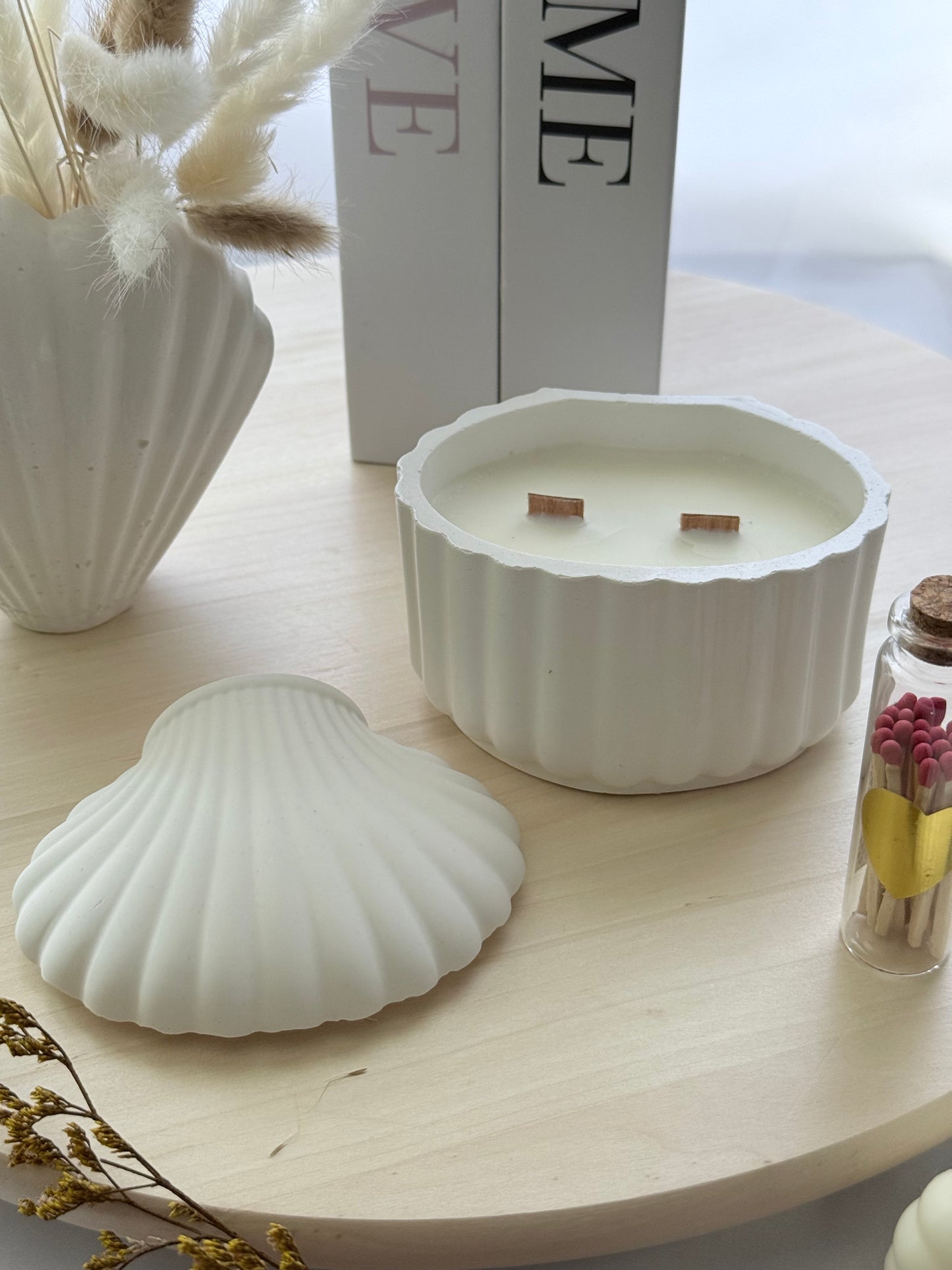 Vela artesanal de jazmín y sándalo