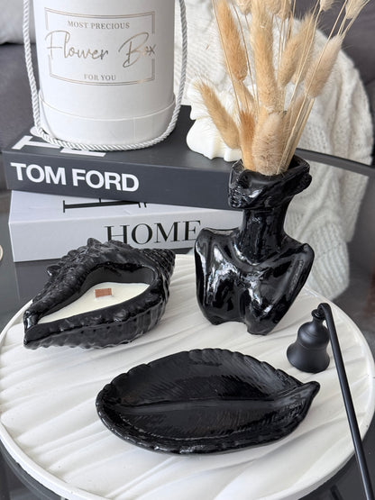 Set decorativo moderno con bandeja, jarrón escultura y portavelas