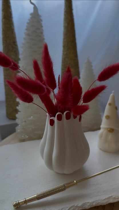 Florero Escultura “Manos que Acompañan”