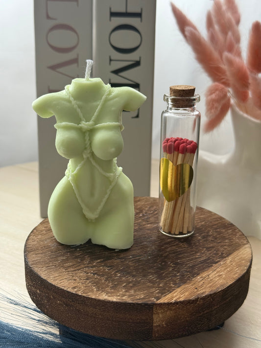 Vela mujer